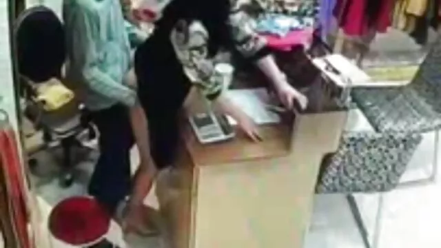 XXX χωρίς εγγραφή  Νεαρά κλαδιά δωρεαν σκληρο πορνο βογκούσε δυνατά από το πρωκτικό μαστίγιο