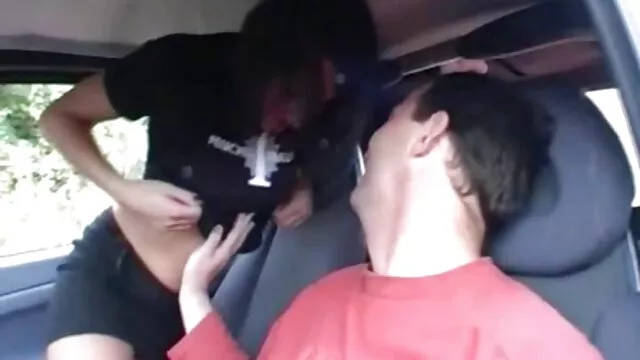 XXX χωρίς εγγραφή  Τέσσερις lesbukhi ευρεία ώμους που διοργανώνονται για δωρεαν ελληνικα βιντεο πορνο την κοπέλα fisting κόλπο και κώλο