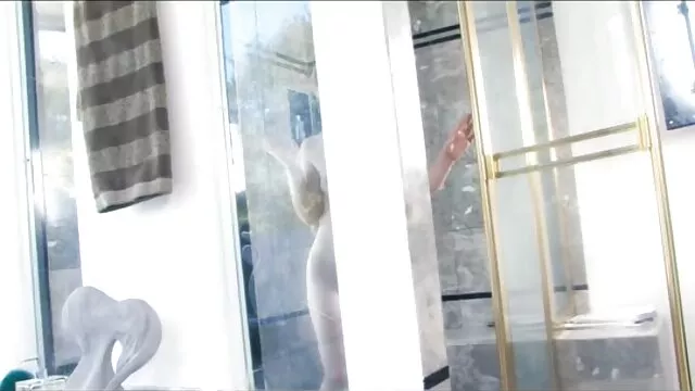 XXX χωρίς εγγραφή  Λεσβίες Σε Εσώρουχα γλείφει μια ερωμένη ελληνικο πορνο δωρεαν κοντά στο τζάκι