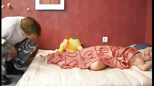 XXX χωρίς εγγραφή  Τσεχική κορίτσι με μεγάλα στήθη παίρνει δωρεαν πορνο σαιτ κυνόδοντες ενός άνδρα και να οργανώσει ένα πρωινό σεξ στον κόλπο