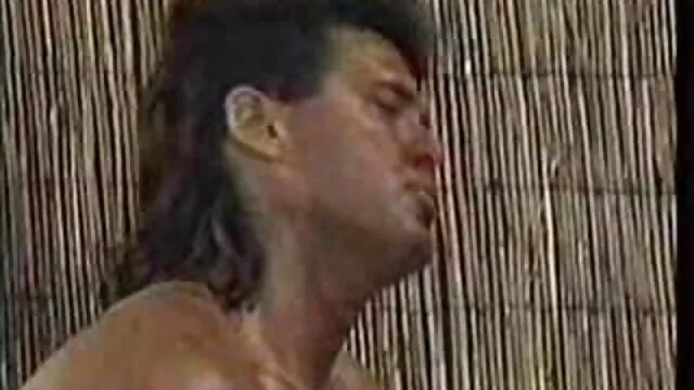 XXX χωρίς εγγραφή  Ο άνθρωπος σήκωσε δωρεαν καμερεσ πορνο το ξανθό φόρεμα και βάναυσα γαμημένο με καρκίνο σε μια δερμάτινη καρέκλα στον κώλο