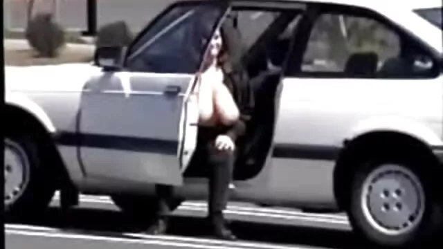XXX χωρίς εγγραφή  Ένας άντρας σπρώχνει milf σε μαύρες κάλτσες σκυλάκι σκληρο πορνο δωρεαν στυλ