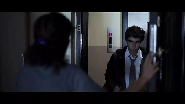 XXX χωρίς εγγραφή  Γυναίκες λεπτό κώλο κώλο με γυαλιά πήδηξε πίσω στο ελληνικο πορνο δωρεαν proboscis ενός φίλου μπροστά από την κάμερα