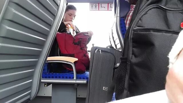 XXX χωρίς εγγραφή  Ένας φοιτητής είναι κοκαλιάρικο σε μια χαλαρή κοντή φούστα δωρεαν πορνο ταινιεσ μητρια εισάγοντας το ροζ δονητή μέσα στο καπάκι