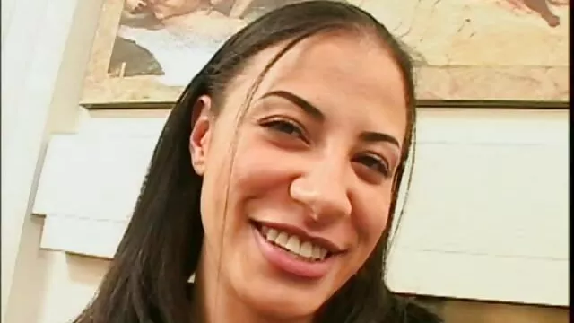XXX χωρίς εγγραφή  Η Ντακότα θα γαμηθεί στην κάμερα. δωρεαν πορνο σαιτ